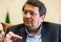 همتی: با وجود آرامش در بازار ارز، عدهای با اصرار تلاش دارند بگویند