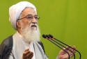 موحدی کرمانی: در این فضای مجازی چه خبر است؟ نه تنها با دشمن نمیجنگیم بلکه فرش قرمز هم برایشان پهن میکنیم