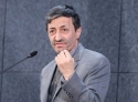 رئیس بنیاد مستضعفان: از بگیر و ببندها نگران نشوید، انقلاب زندهتر میشود/ انقلاب در حال یک تغییر درونی است