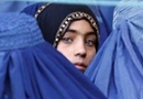 پوسترهای طالبان در قندهار: زنی که حجاب را رعایت نکند خود را شبیه حیوانات می‌سازد