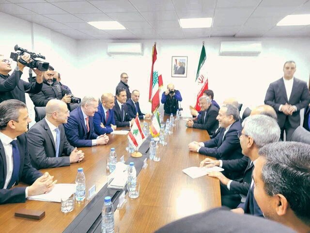 تاکید عراقچی بر تقویت رایزنیهای ایران و لبنان تاکید عراقچی بر تقویت رایزنیهای ایران و لبنان