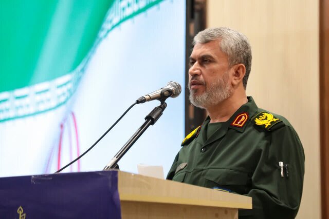 فرمانده سپاه یزد: نویدها و پیروزیهای بسیار خوبی نزدیک است فرمانده سپاه یزد: نویدها و پیروزیهای بسیار خوبی نزدیک است