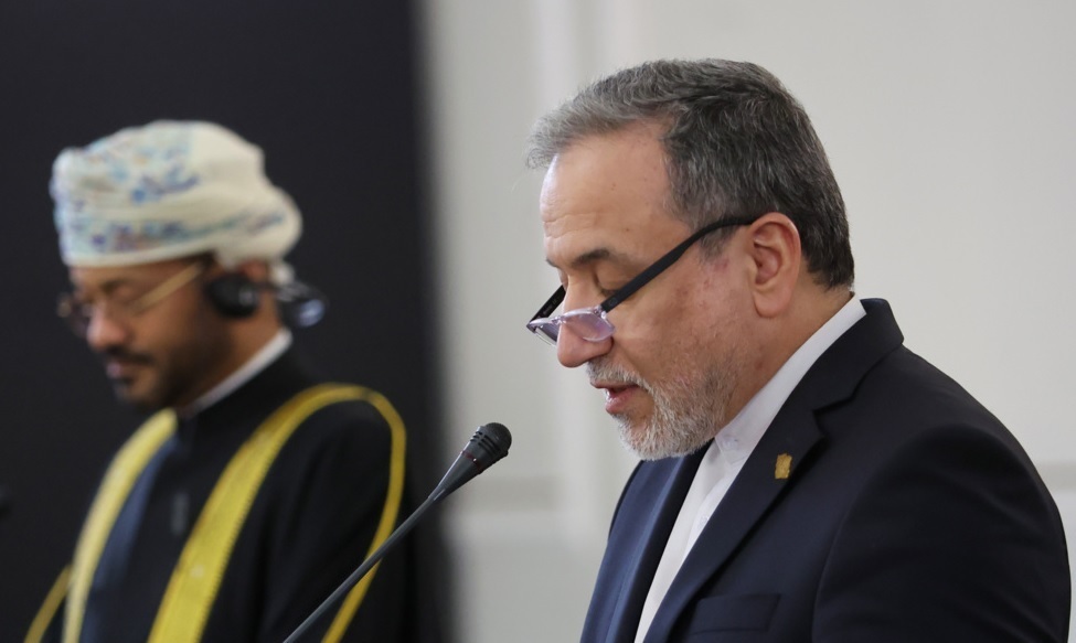 رئیس دفتر حافظ منافع ایران در مصر: تلاش میانجی گران عرب برای جلوگیری از تشدید تنش بین ایران و آمریکا ادامه دارد رئیس دفتر حافظ منافع ایران در مصر: تلاش میانجی گران عرب برای جلوگیری از تشدید تنش بین ایران و آمریکا ادامه دارد