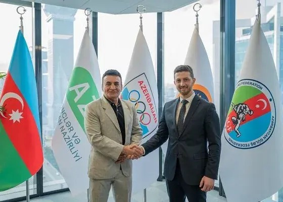 شروع رسمی کار محمد بنا در آذربایجان +عکس