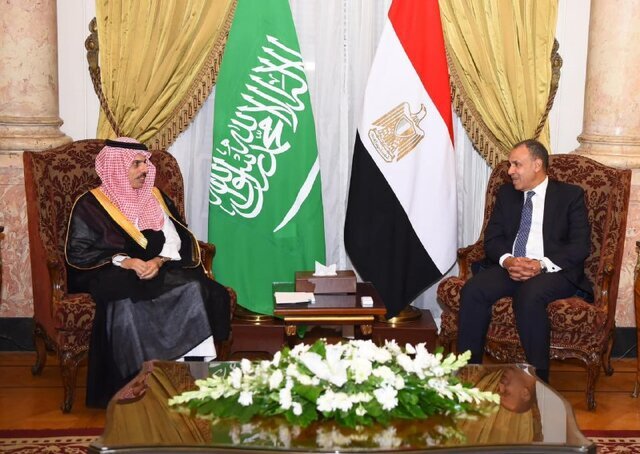 تماس تلفنی بین وزیران خارجه مصر و عربستان تماس تلفنی بین وزیران خارجه مصر و عربستان