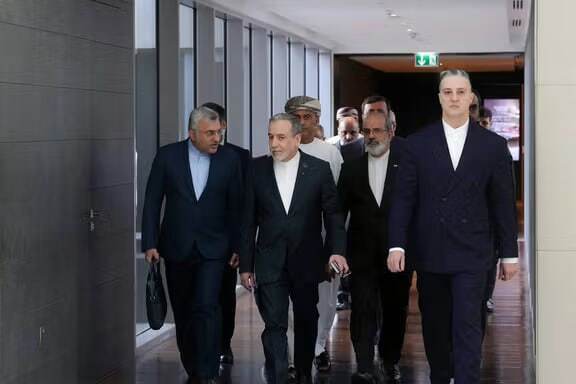 مذاکرات غیرمستقیم ایران و آمریکا در مسقط | فرمانده سنتکام نیز به مذاکرات پیوست مذاکرات غیرمستقیم ایران و آمریکا در مسقط | فرمانده سنتکام نیز به مذاکرات پیوست