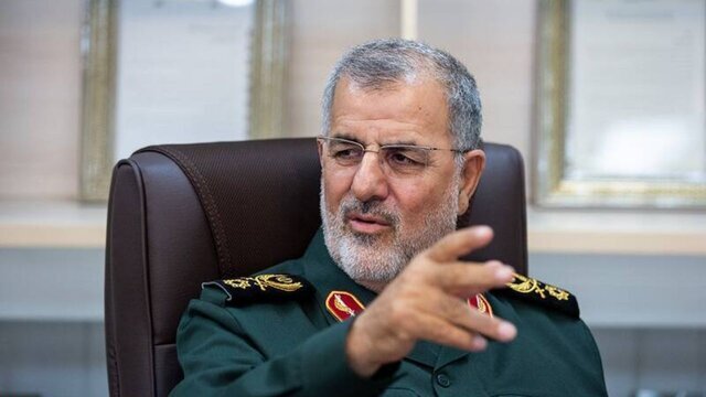 سرلشکر پاکپور: پاسداران انقلاب دست بر ماشه مهیای اجرای دستور فرمانده کل قوا هستند سرلشکر پاکپور: پاسداران انقلاب دست بر ماشه مهیای اجرای دستور فرمانده کل قوا هستند