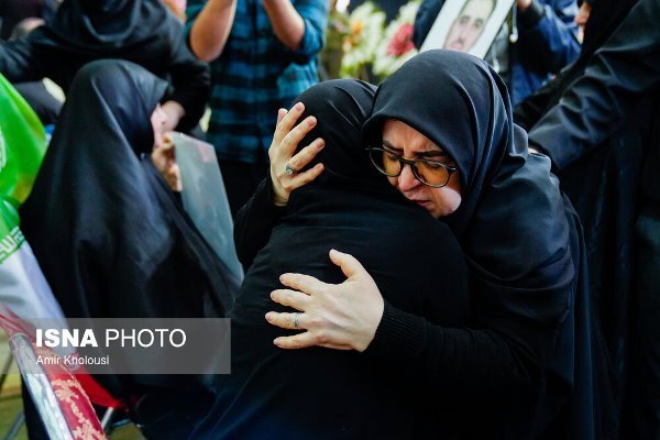 تصاویر/ مراسم چهلم جانباختگان حوادث دی ماه