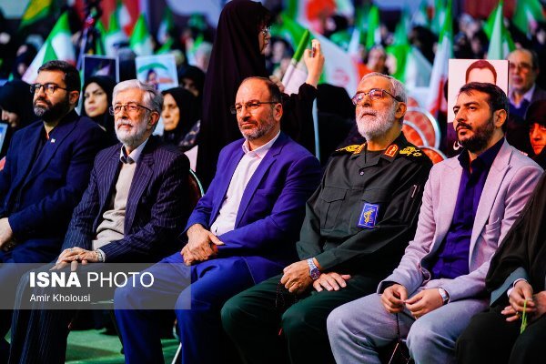 تصاویر/ مراسم چهلم جانباختگان حوادث دی ماه