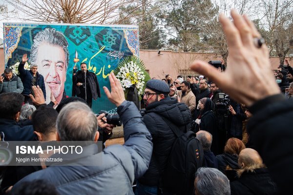 مراسم تشییع پیکر «رضا رویگری» مراسم تشییع پیکر «رضا رویگری»