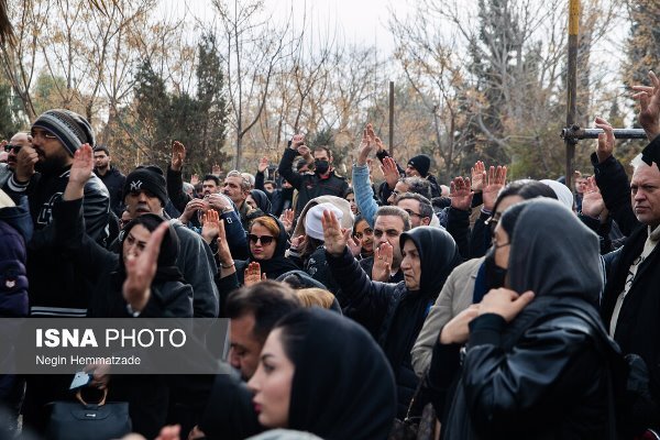 مراسم تشییع پیکر «رضا رویگری» مراسم تشییع پیکر «رضا رویگری»