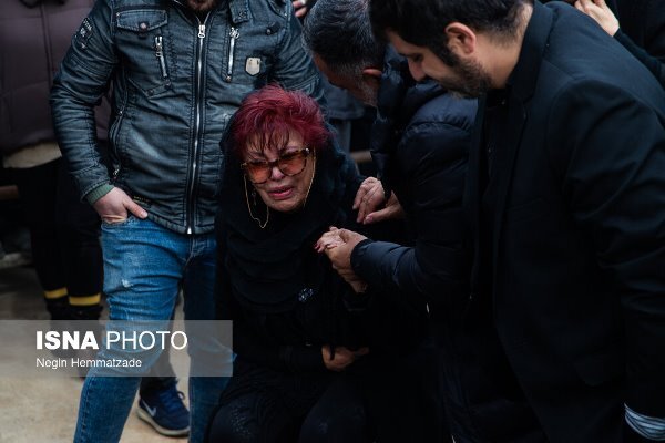 مراسم تشییع پیکر «رضا رویگری» مراسم تشییع پیکر «رضا رویگری»