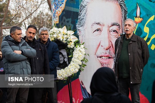 مراسم تشییع پیکر «رضا رویگری» مراسم تشییع پیکر «رضا رویگری»