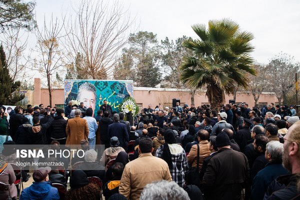 مراسم تشییع پیکر «رضا رویگری» مراسم تشییع پیکر «رضا رویگری»