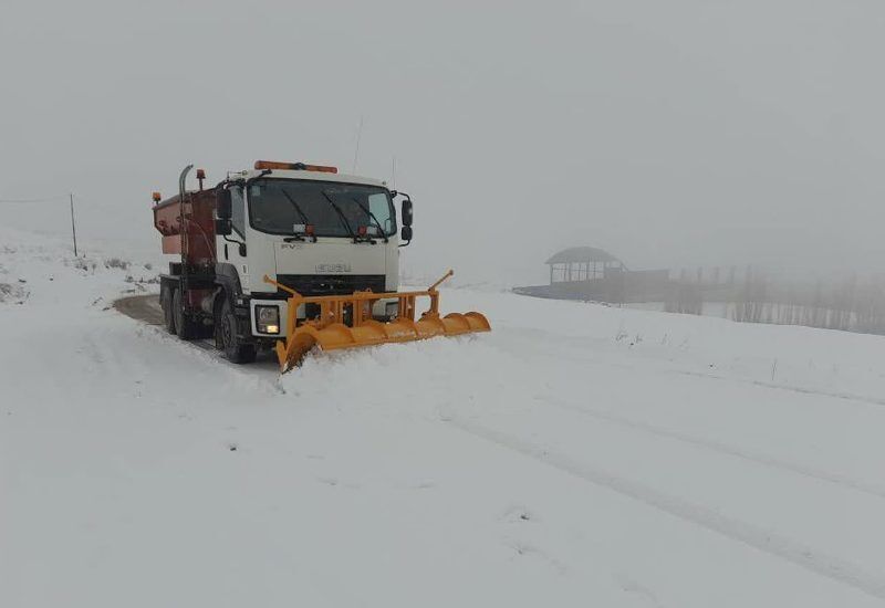 محور چالوس و آزادراه تهران - شمال مسدود است محور چالوس و آزادراه تهران - شمال مسدود است