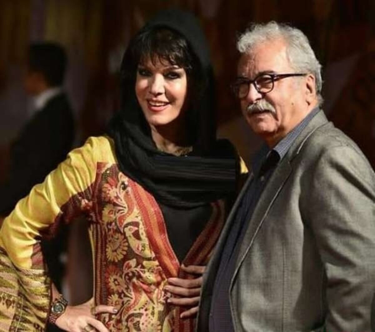 فرزانه کابلی در جشنواره تئاتر فجر گریست