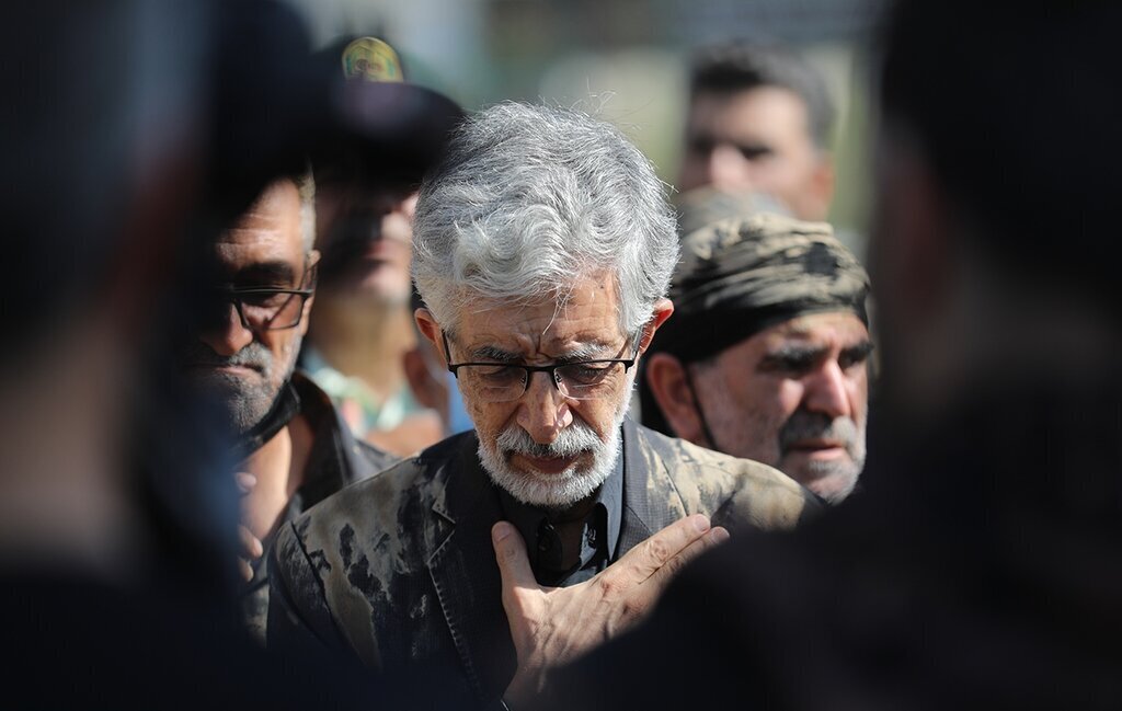 حداد عادل: در حالی که داغ شهادت دخترم را بر دل دارم، با شنیدن خبر شهادت مقام معظم رهبری دلم پاره پاره شد حداد عادل: در حالی که داغ شهادت دخترم را بر دل دارم، با شنیدن خبر شهادت مقام معظم رهبری دلم پاره پاره شد
