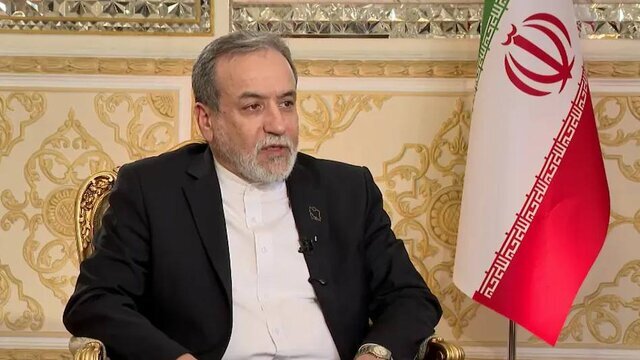 عراقچی: دفاع چندلایه غیرمتمرکز به ما امکان میدهد که زمان و نحوه پایان جنگ را خودمان تعیین کنیم عراقچی: دفاع چندلایه غیرمتمرکز به ما امکان میدهد که زمان و نحوه پایان جنگ را خودمان تعیین کنیم