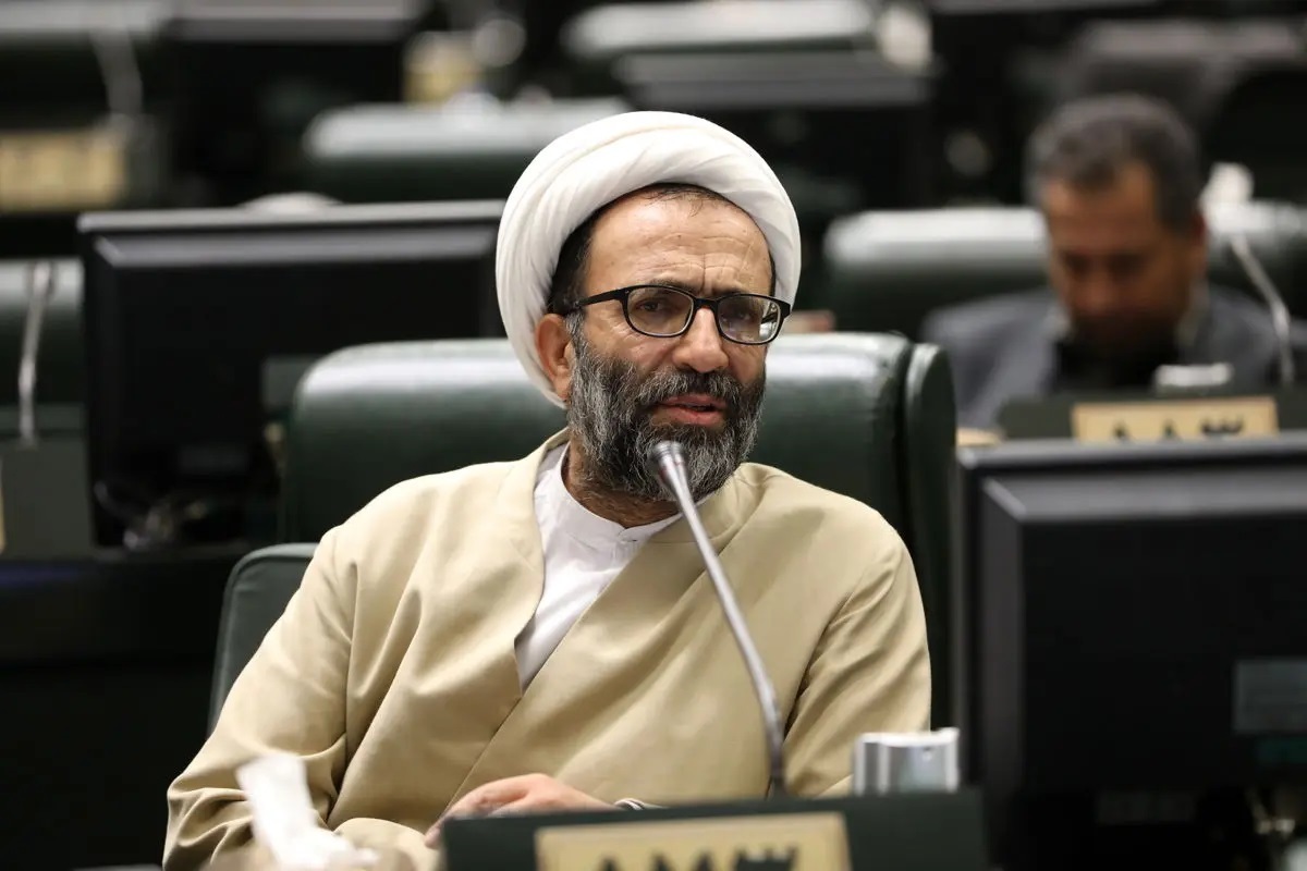سلیمی، نماینده مجلس: بستر تلگرام و واتساپ دارای ابزار جاسوسی است