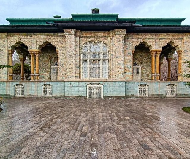 جزئیاتی از خسارت کاخ سعدآباد در حمله موشکی جزئیاتی از خسارت کاخ سعدآباد در حمله موشکی