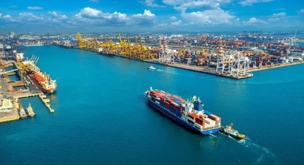 تکذیب عدم حرکت کشتیهای تجاری به سمت ایران تکذیب عدم حرکت کشتیهای تجاری به سمت ایران