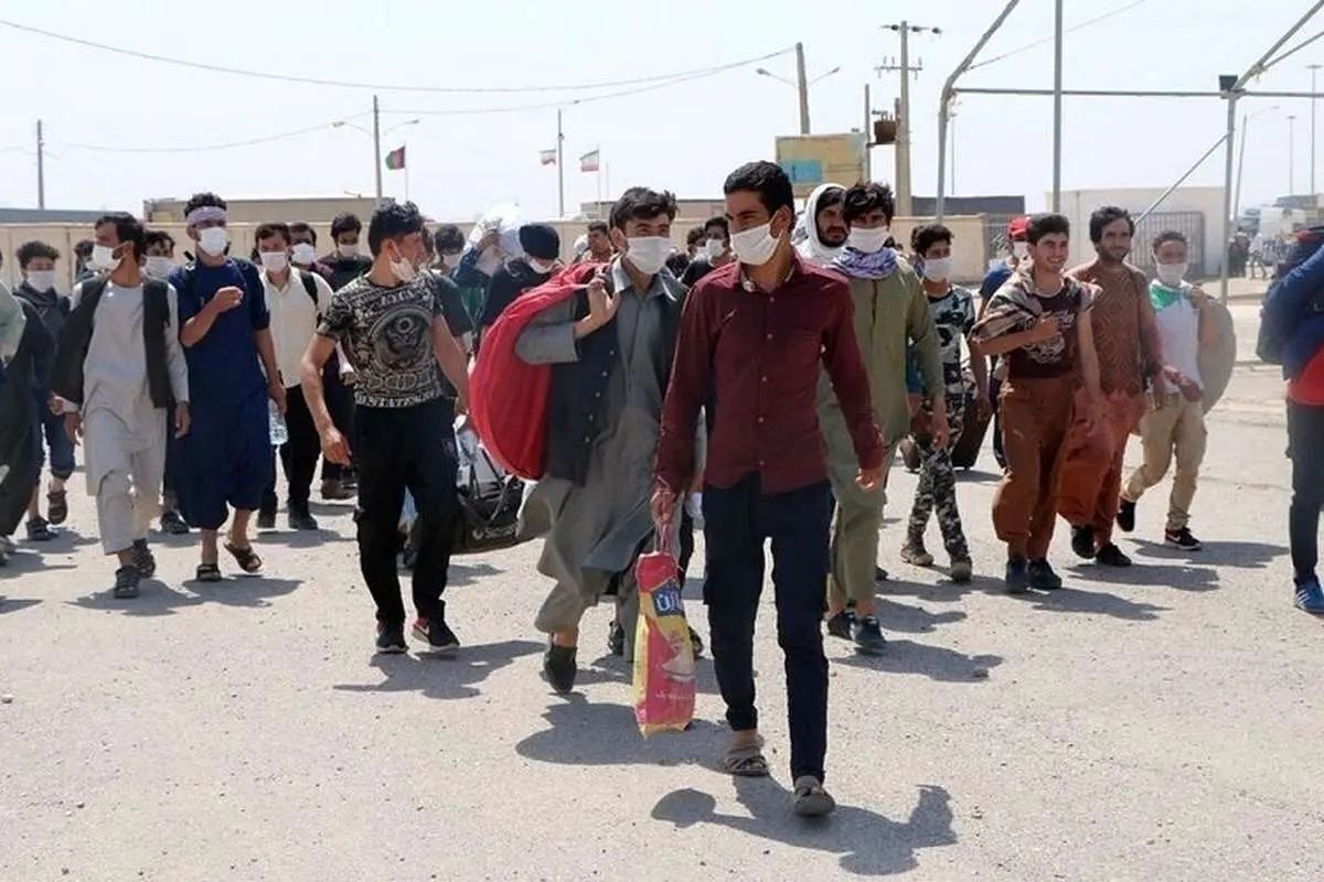 وزیر کشور: امسال ۴۰۰ هزار نفر از اتباع، به کشور خود برگردانده شدند