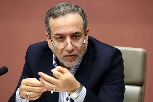 عراقچی: آینده روابط ایران-ارمنستان بسیار روشن است | مرزهای مشترک ما یک واقعیت جغرافیایی نیست، بلکه پلی برای همکاری در حوزه انرژی، حمل‌ونقل، روابط انسانی و امنیت منطقه‌ای است