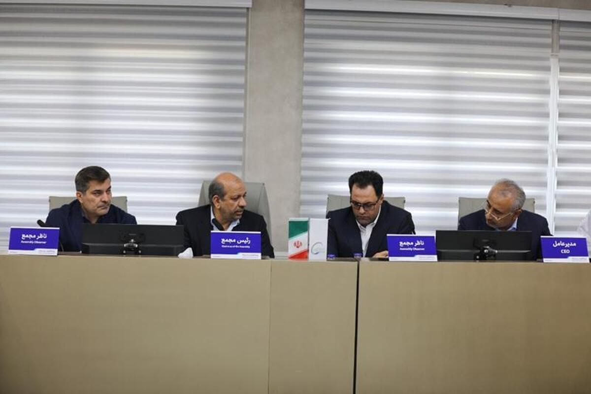 گزارش مجمععمومی عادی سالیانه پتروشیمی بندر امام
درآمد پتروشیمی بندر امام ۵۰ درصد رشد کرد / خوراک NGL به بالای ۱۰۰ هزار بشکه رسید