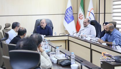 نشست رئیس پژوهشگاه فضایی ایران با شرکتهای فعال صنعت فضایی برگزار شد نشست رئیس پژوهشگاه فضایی ایران با شرکتهای فعال صنعت فضایی برگزار شد