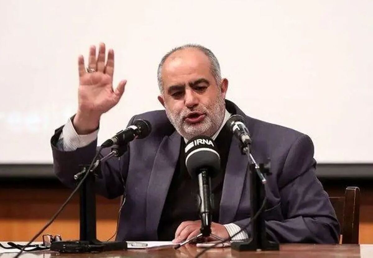 حسام‌الدین آشنا: «شمخانی» قصه‌ای درباره ترور خود برای ملت تعریف کرد که هیچ نسبتی با واقعیت ندارد