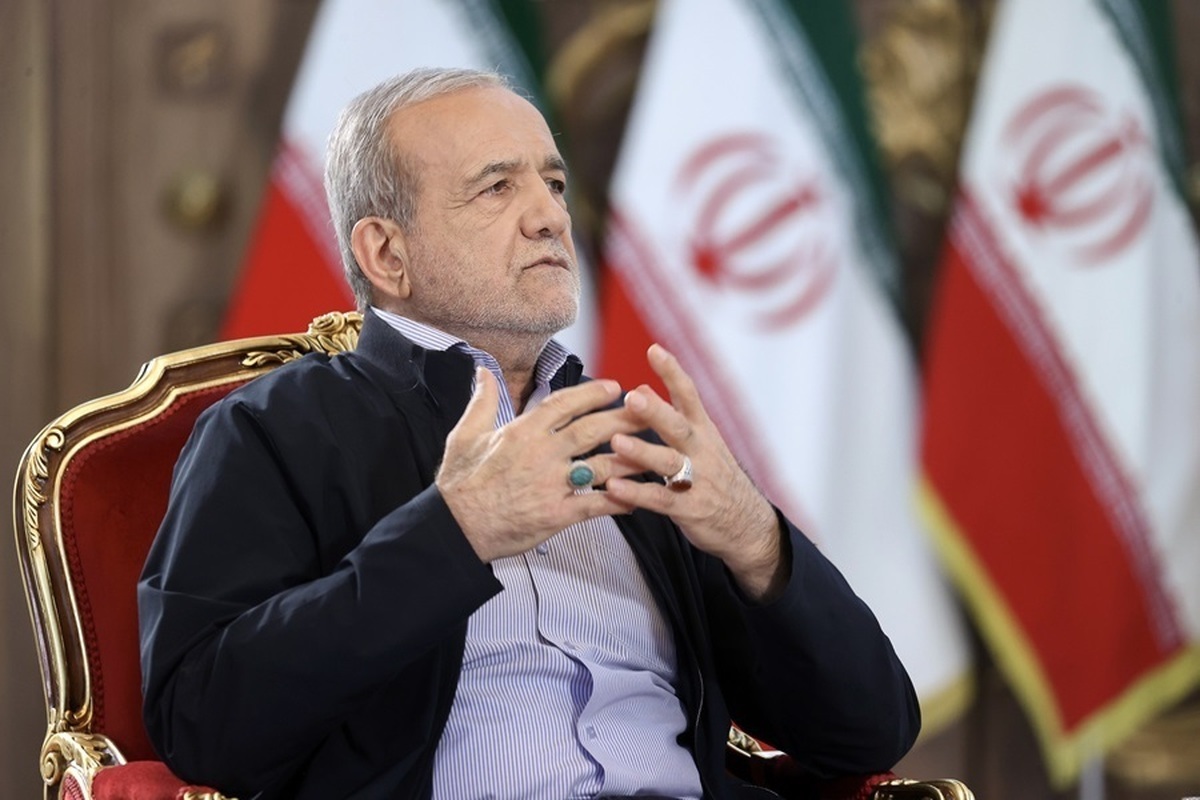 پزشکیان: مشکل ما سیستم است؛ باید آن را اصلاح کنیم | دزدها به خاطر جناح‌بندی‌ها متولد می‌شوند | مردم را نباید شهروند دست چندم حساب کرد | نباید کاری کرد که ممکلت بیشتر از این آسیب ببیند