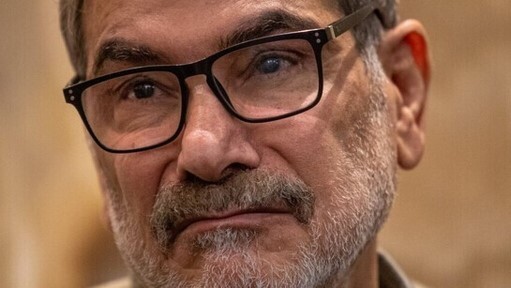 شمخانی: همه سوار بر یک کشتی هستیم | دشمن به دنبال آن است که تک تک ما را گیر بیاورد