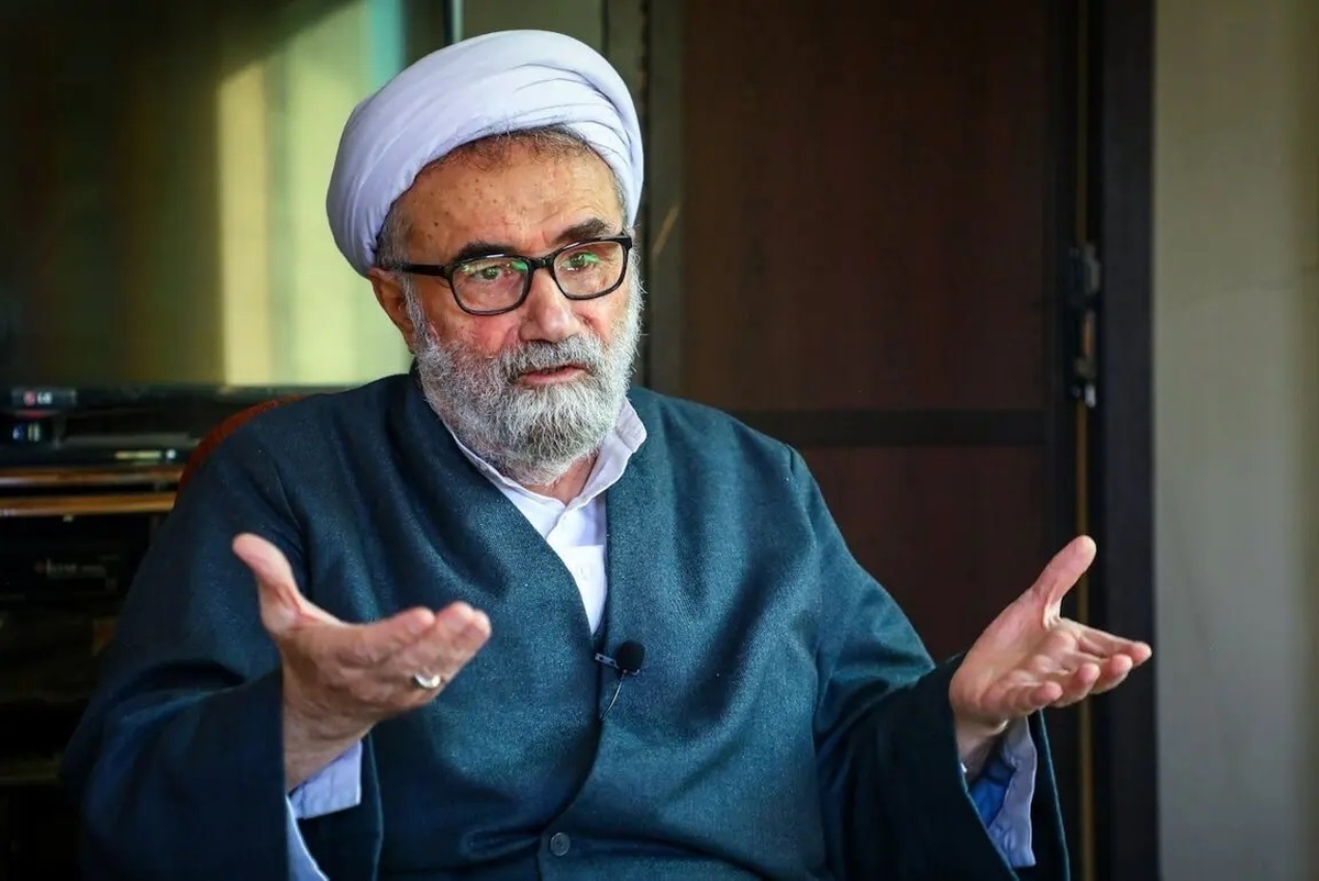 مسیح مهاجری درباره تاسیس اندیشکده برای مرحوم رئیسی: مردم از قدیسپروریها با هزینه بیتالمال استقبال نمیکنند | عطر آنست که خود ببوید نه آنکه عطار بگوید مسیح مهاجری درباره تاسیس اندیشکده برای مرحوم رئیسی: مردم از قدیسپروریها با هزینه بیتالمال استقبال نمیکنند | عطر آنست که خود ببوید نه آنکه عطار بگوید