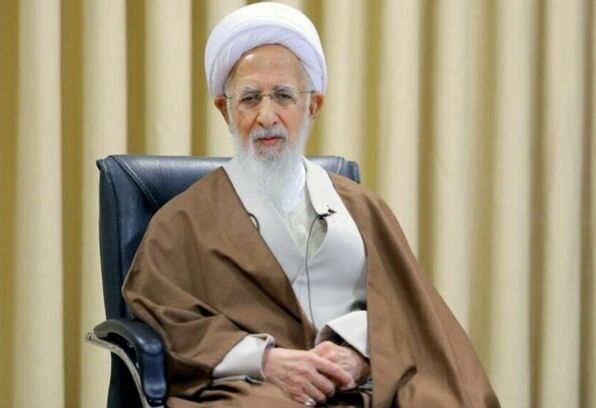 آیت الله جوادی آملی: مردم حاضر در خیابان، جزو فرشتگان زمین هستند آیت الله جوادی آملی: مردم حاضر در خیابان، جزو فرشتگان زمین هستند