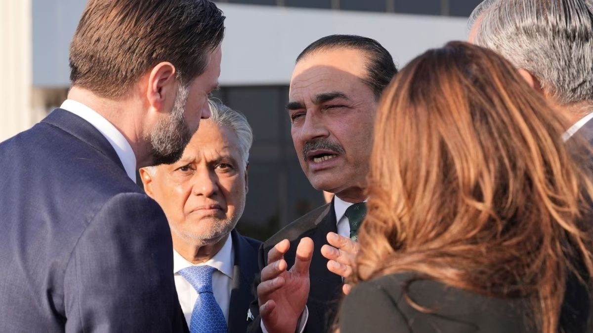 ستوننویس واشنگتن پست: مقصد ترامپ مسیر خروج از جنگ ایران است ستوننویس واشنگتن پست: مقصد ترامپ مسیر خروج از جنگ ایران است