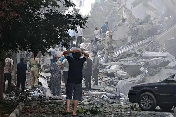 پرداخت ۲ میلیارد تومان ودیعه به خانوادههای آسیبدیده در جنگ رمضان پرداخت ۲ میلیارد تومان ودیعه به خانوادههای آسیبدیده در جنگ رمضان