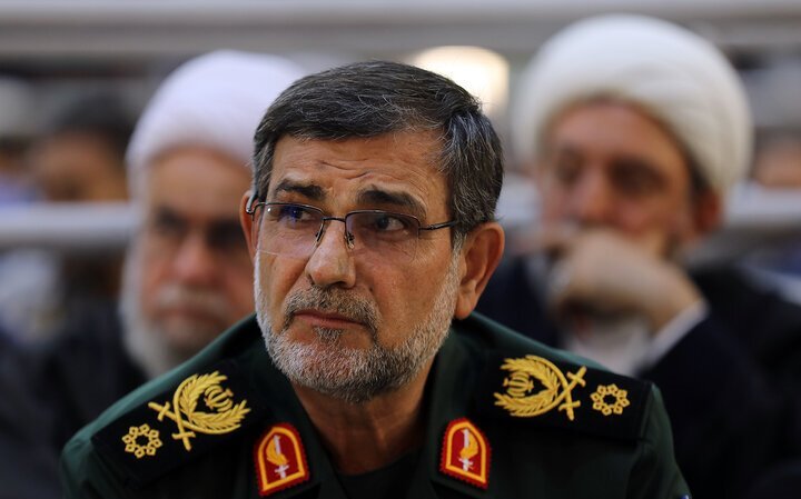 خبر مهم فرمانده نیروی دریایی درباره بازگرداندن یک کشتی کانتینربر از تنگه هرمز خبر مهم فرمانده نیروی دریایی درباره بازگرداندن یک کشتی کانتینربر از تنگه هرمز