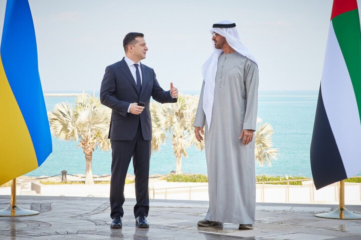 دیدار زلنسکی و محمد بن زاید در امارات؛ اوکراین تجربه پدافند هوایی خود را ارائه کرد دیدار زلنسکی و محمد بن زاید در امارات؛ اوکراین تجربه پدافند هوایی خود را ارائه کرد