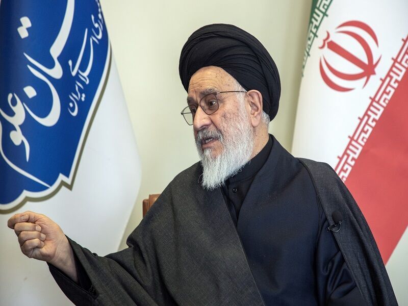 محقق داماد: بنده خدا، یعنی علی لاریجانی، یک مسلمان واقعی است |  ملت ایران منتظر تصمیمات خردمندانه است