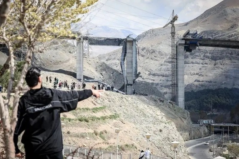 نیو لاینز مگزین: آمریکا و اسرائیل از تاکتیک «ضربه دوگانه» در مناطق مسکونی ایران استفاده کردهاند نیو لاینز مگزین: آمریکا و اسرائیل از تاکتیک «ضربه دوگانه» در مناطق مسکونی ایران استفاده کردهاند