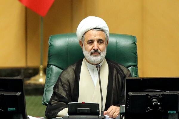 ذالنوری: تصمیم جنگ و صلح با فرد و گروه نیست ذالنوری: تصمیم جنگ و صلح با فرد و گروه نیست