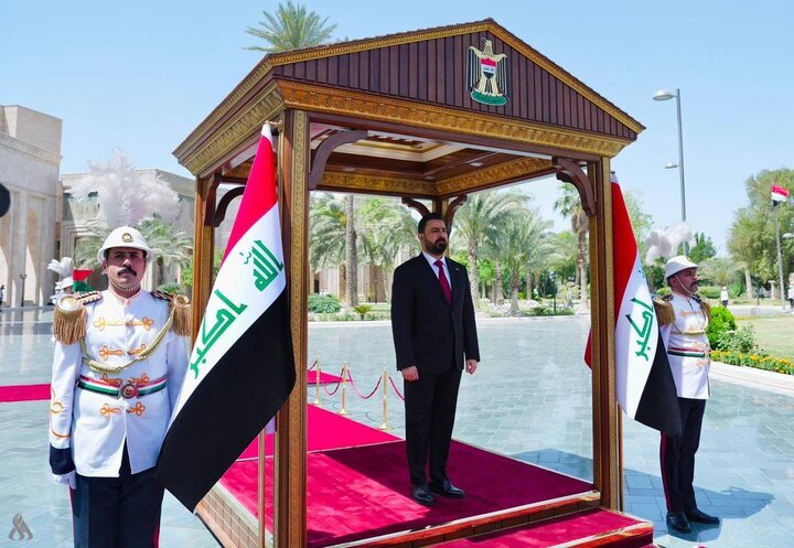 «علی الزیدی» رسما سکان دولت عراق را در دست گرفت «علی الزیدی» رسما سکان دولت عراق را در دست گرفت
