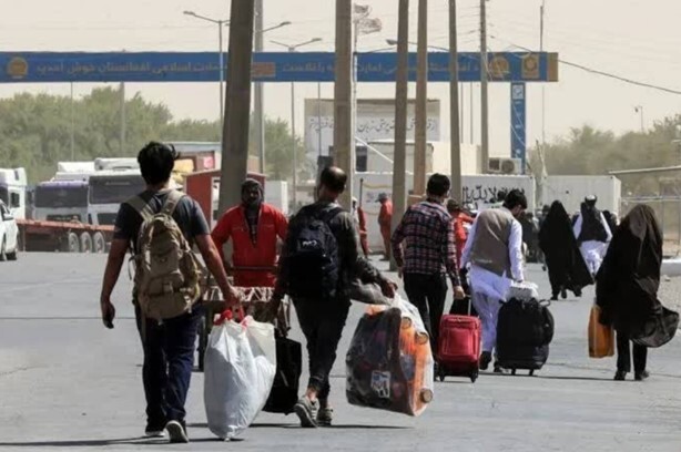 ورود ۸۵۶ تبعه ایرانی مقیم کشورهای عربی در ۳۶ روز گذشته به ایران