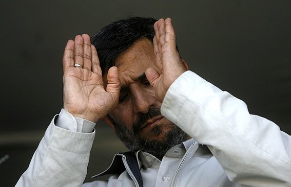 «محمود احمدینژاد» هم به سرنوشت «محمود غزنوی» دچار شد؟ «محمود احمدینژاد» هم به سرنوشت «محمود غزنوی» دچار شد؟
