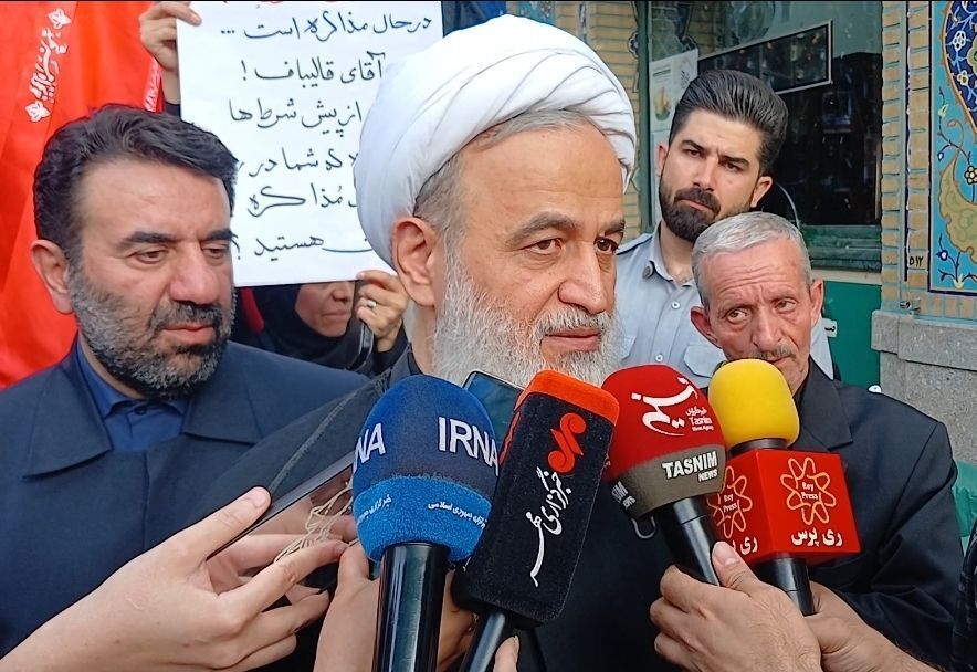 پناهیان: باید از فرصت مذاکره برای تثبیت و تکمیل دستاوردهای خود در جنگ استفاده کنیم پناهیان: باید از فرصت مذاکره برای تثبیت و تکمیل دستاوردهای خود در جنگ استفاده کنیم