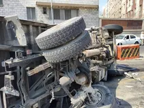 تصادف زنجیره‌ای ۱۲ خودرو در بزرگراه یادگار امام