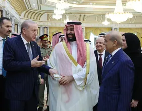 ویدیو/ گفت‌وگوی صمیمی اردوغان، بن‌سلمان و شهباز شریف پس از امضای پیمان مکه