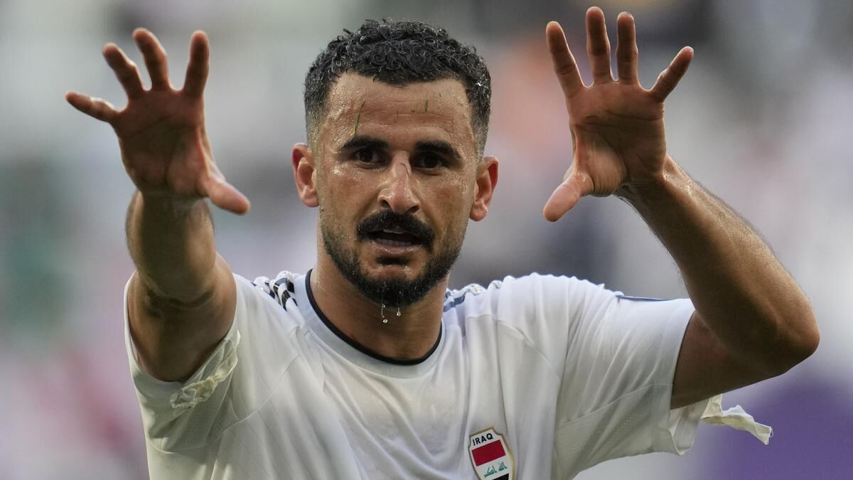 بازیکن عراقی در فرودگاه شیکاگو بازداشت شد