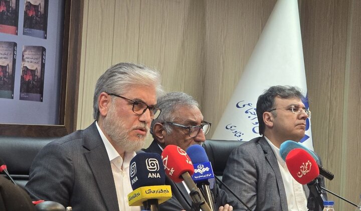 وزیر علوم: عدالت در پساجنگ اهمیت بیشتری دارد | بازسازی باید از بالا هدایت و از پایین ساخته شود وزیر علوم: عدالت در پساجنگ اهمیت بیشتری دارد | بازسازی باید از بالا هدایت و از پایین ساخته شود
