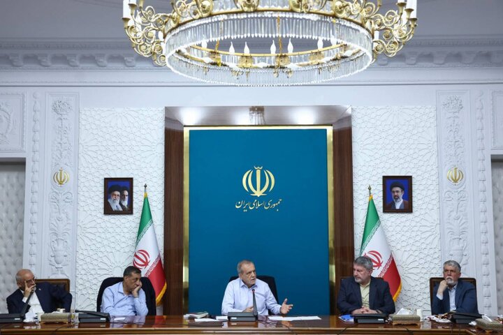 پزشکیان: تأمین معیشت مردم اولویت دولت است | افزایش ۵۰۰ هزار تومانی مبلغ کالابرگ الکترونیکی قطعا اجرا خواهد شد